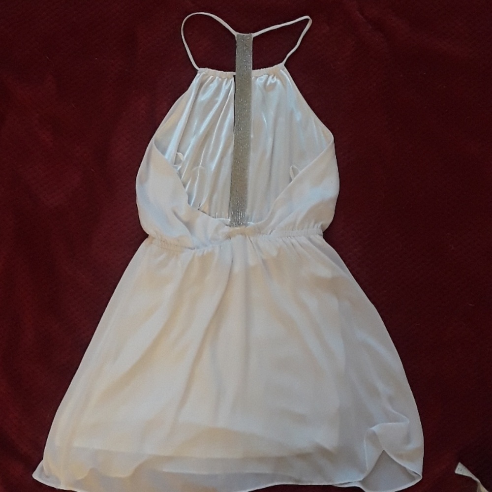Dress - Picture 3 of 4